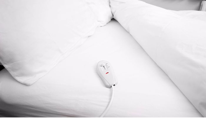 How to Hook Up an Electric Blanket