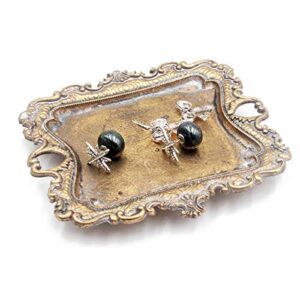 Vintage Bedroom Accessories: Elevate Your Space with Antique Charm