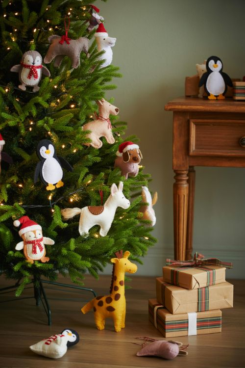 Animal-Themed Felt Christmas Ornaments – Playful and Cozy Holiday Decor