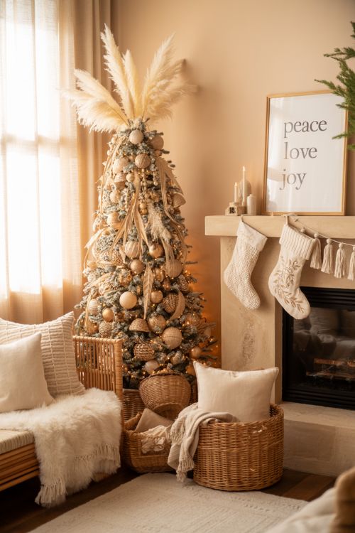 Boho Christmas Decor Ideas – Cozy Eclectic Holiday Living Room