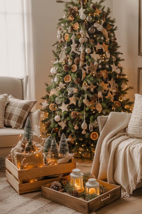 Country Christmas Decorations – Rustic Tree & DIY Centerpiece Ideas