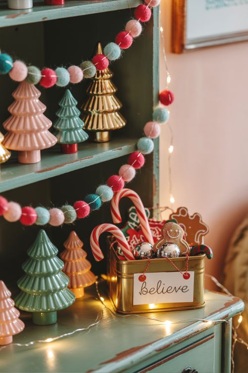 DIY Kitsch Christmas Decorations Personalized Retro Holiday Interior