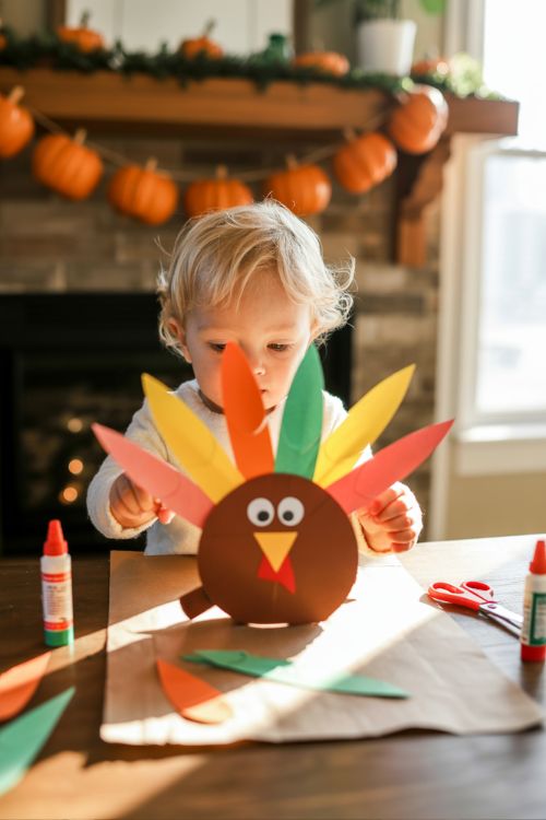 DIY Thanksgiving Decorations For Kids To Make