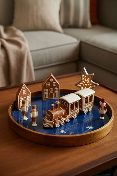Gingerbread Nights-Themed Christmas Tray Ideas