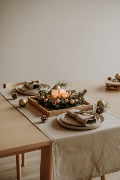 Minimalist Table and Dining Decor – Elegant and Cozy Christmas Styling