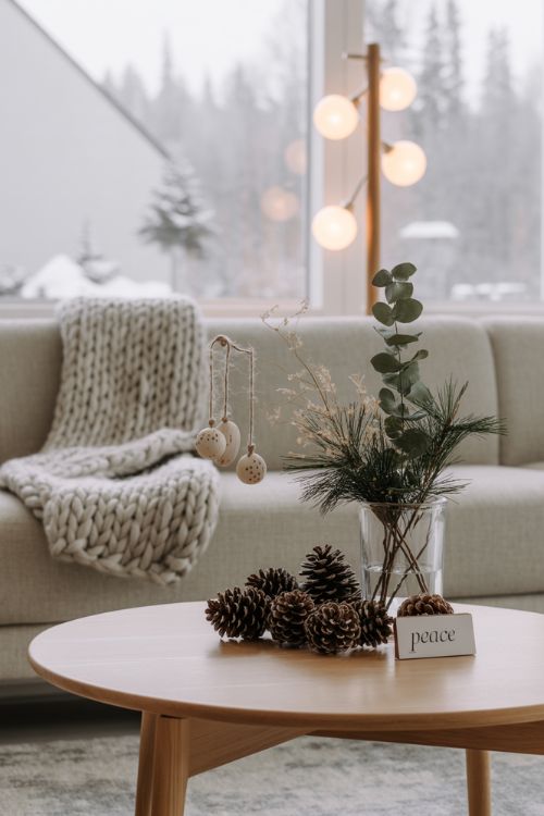 Natural Materials – Minimalist Christmas Decor Ideas with Organic Charm