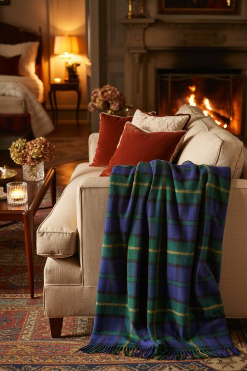 Ralph Lauren Holiday Decor Ideas for Cozy Living Rooms & Bedrooms