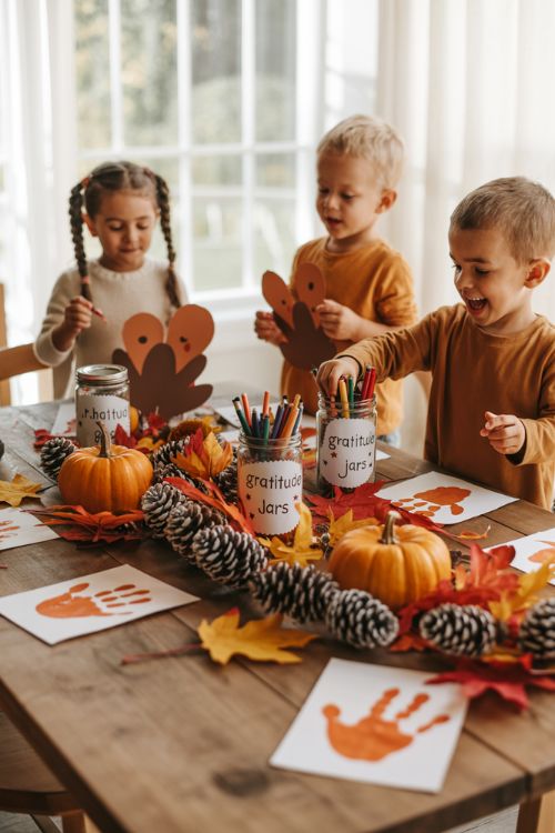 Thanksgiving Crafts for Kids – Fun DIY Holiday Activities at Home