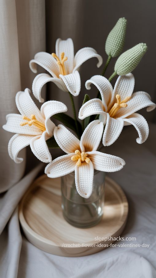 Crochet Lily Flower Ideas for Valentines Day – Simple and Elegant Decor