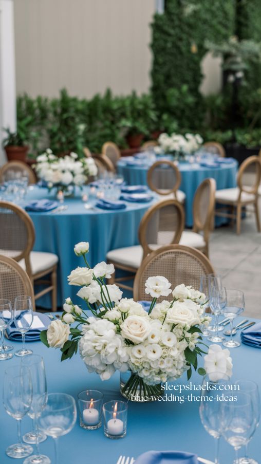 Blue and White Wedding Theme for Timeless Elegance