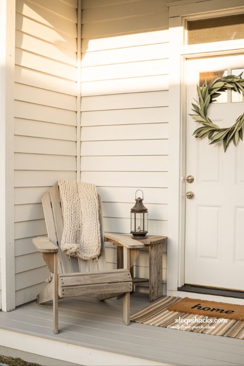 Rustic Simplicity: The Farmhouse Entry