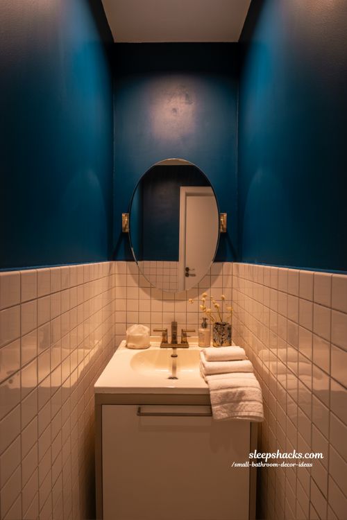 Small Bathroom Decor Ideas With Bold Colors That Wow