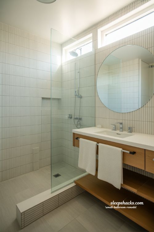 Smart Layout Ideas for a Small Bathroom Remodel