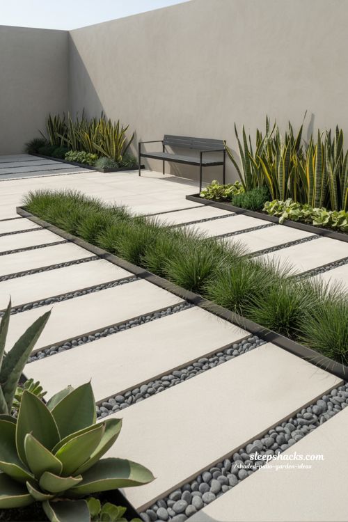 Smart Low-Maintenance Layouts for a Shaded Patio Garden