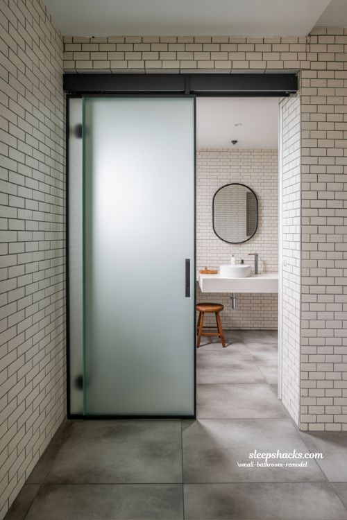 Smart Space-Saving Door Ideas for Your Small Bathroom Remodel