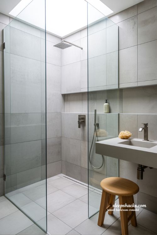 Walk-In Shower Ideas for a Small Bathroom Remodel to Maximize Space