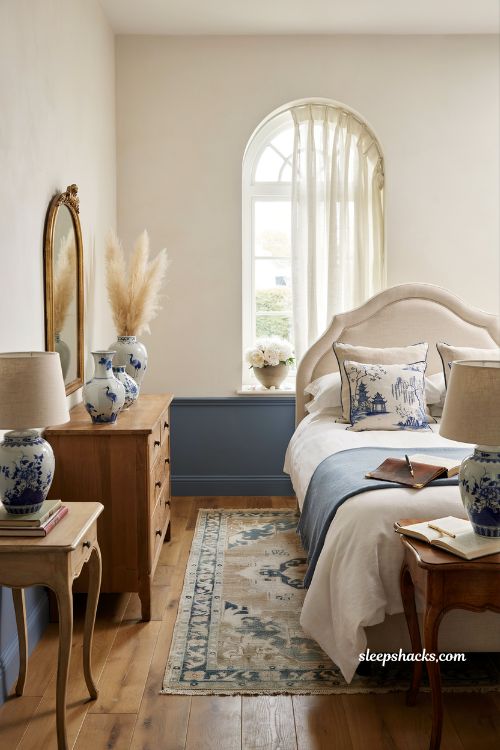 Blue and white bedroom ideas with chinoiserie decor and timeless French country elegance