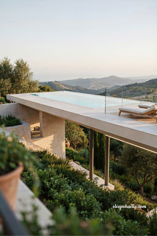 Second floor pool deck design for dramatic elevated backyard views