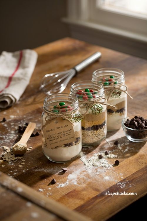 Cookie mix in a jar DIY handmade Christmas gift idea for neighbors and teachers