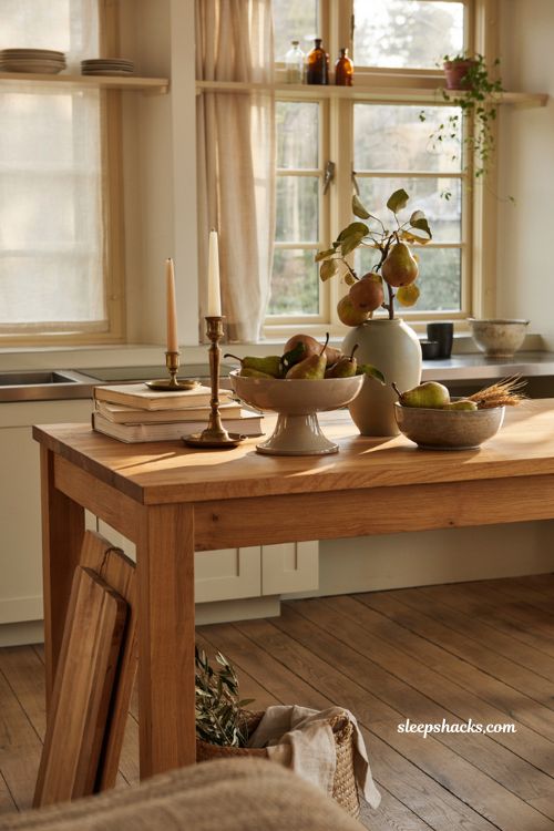 Fall home decor ideas with pears in a neutral kitchen for elegant early autumn styling