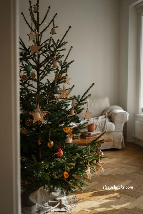 Handmade and vintage Christmas tree ornaments for a cozy hygge holiday home