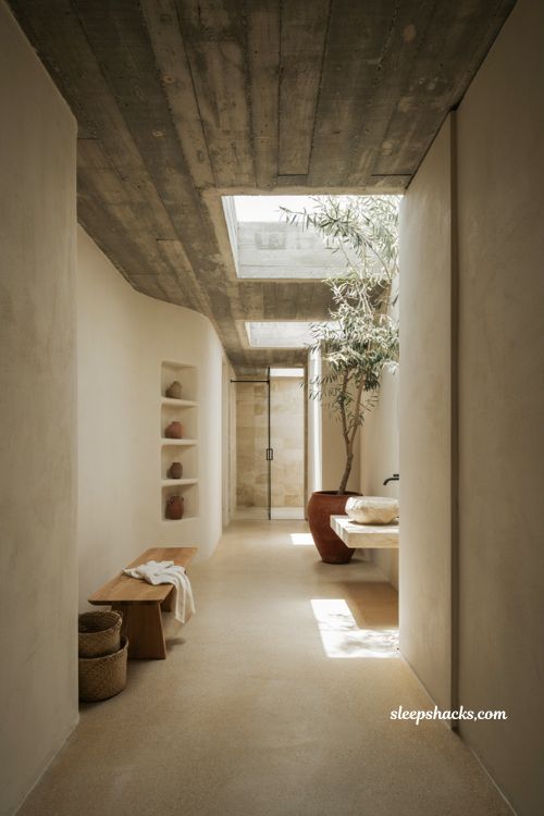 Mexican minimalist decor ideas with skylights and naturally sunlit interior spaces