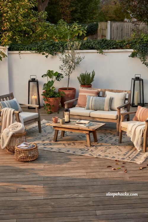 Patio decorating ideas on a budget with outdoor curtains for cozy privacy and soft style