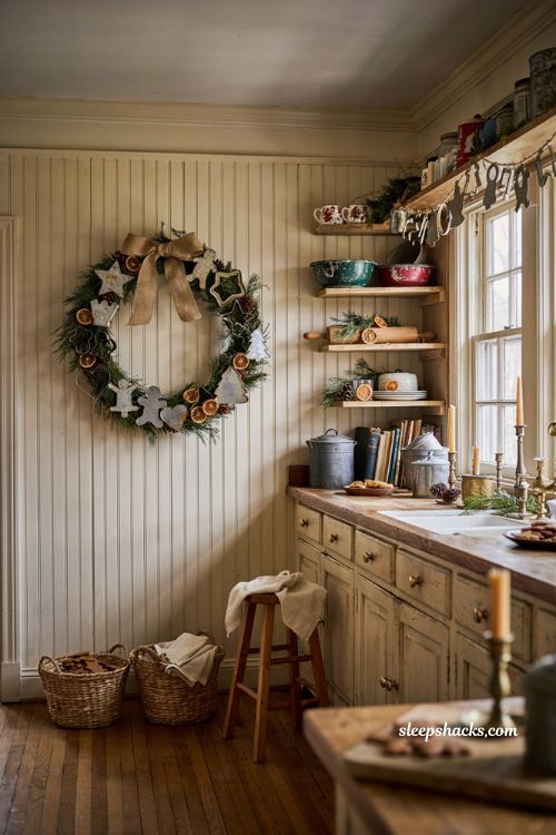 Vintage christmas decor diy with handmade cookie cutter wreath for farmhouse kitchen