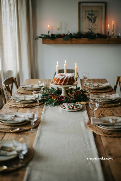 Easy christmas centerpieces for table with bundt cake centerpiece and holiday greenery