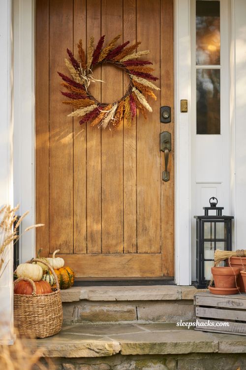 Easy fall wreaths with color blocked sorghum sunburst wreath