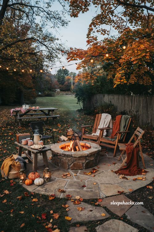 Fall date ideas for a cozy backyard bonfire with friends