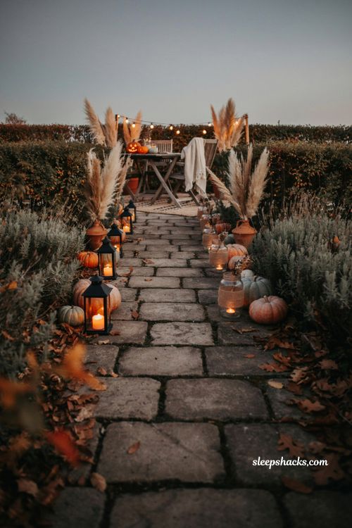 Flickering lantern pathway for patio halloween decorating