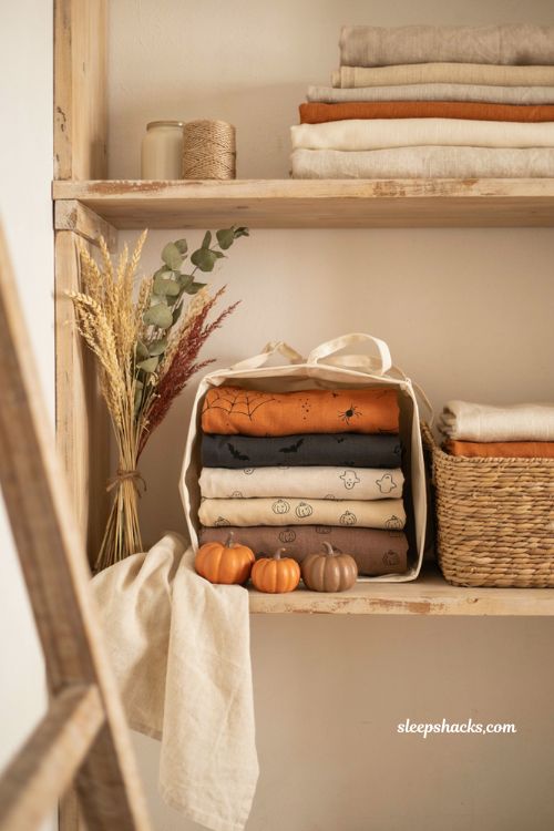 Halloween blanket storage ideas with breathable cotton seasonal organization 
