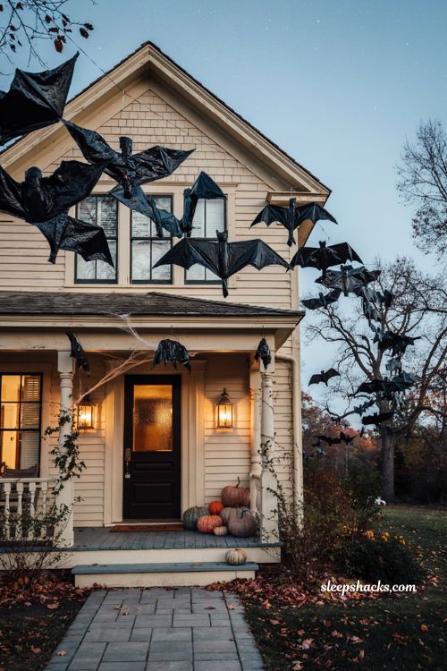 Outdoor Halloween decor front yards giant bat ideas