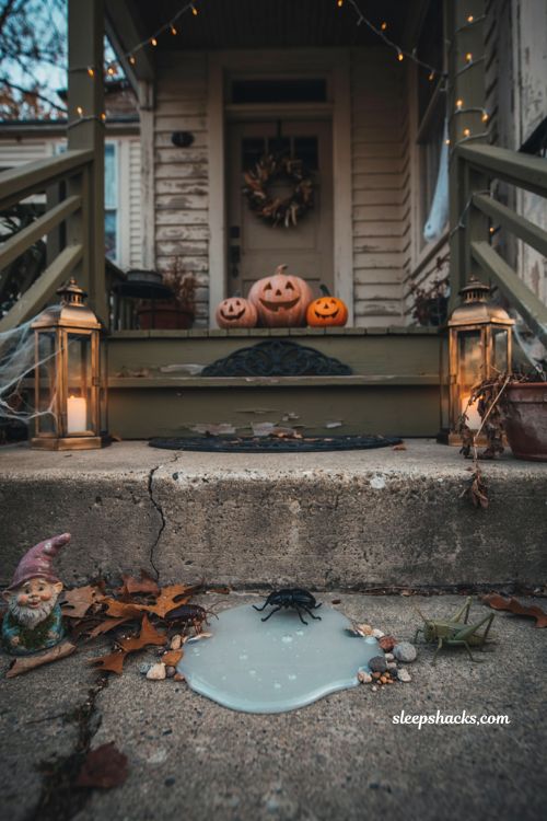 Outdoor Halloween decor front yards toxic spill ideas