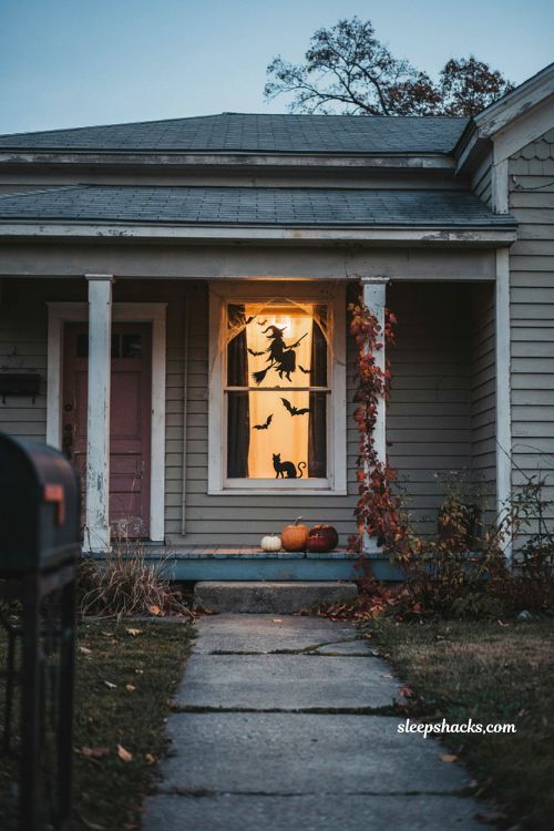 Outdoor Halloween decor front yards window silhouette ideas