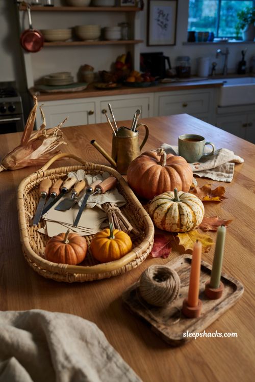 Pumpkin carving boo basket ideas for boyfriend with fall date night gifts