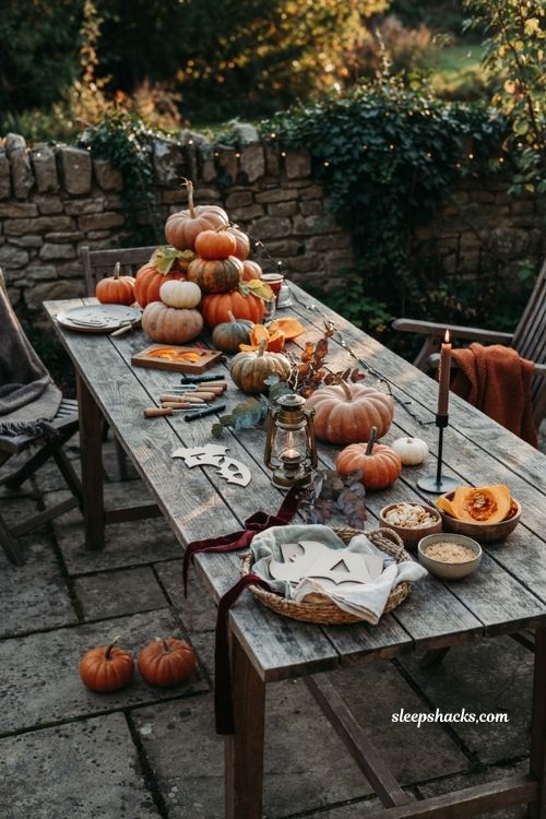 Pumpkin carving station ideas for an outside Halloween party