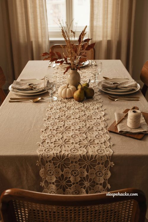 Sweet clover autumn crochet table runner with delicate lace motifs and elegant fall dining table