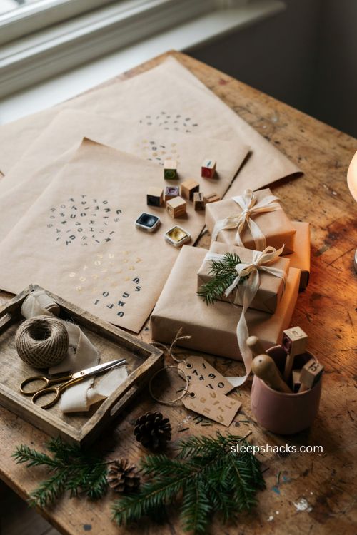 Brown paper christmas wrapping ideas with handmade stamps and kraft paper gifts