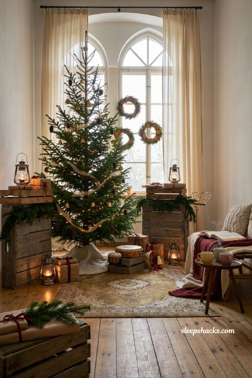 Christmas carolers festival ideas with cozy holiday community decor