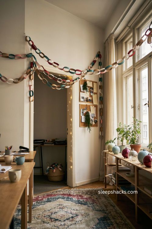 Christmas office paper chain decorating ideas with nostalgic handmade holiday decor 