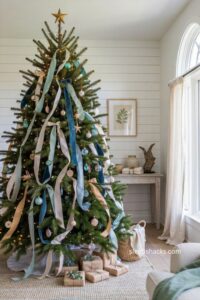 15 Coastal Christmas Tree Ideas for a Seaside Holiday