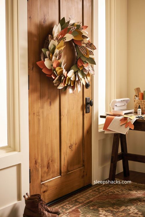 Cricut paper leaf wreath Thanksgiving door decor with scrapbook paper and layered autumn leaves 