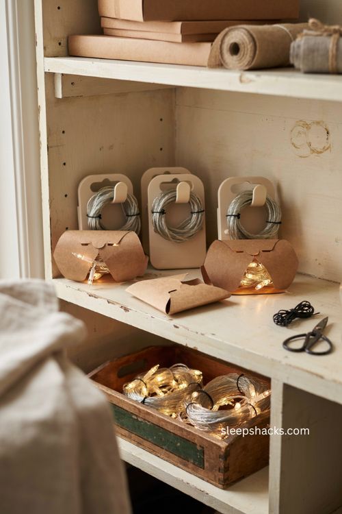 DIY Christmas light storage with cardboard cord organizers for tangle free holiday lights 