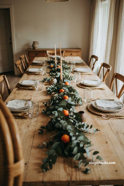 Easy Thanksgiving tablescape with eucalyptus garland and clementine centerpiece