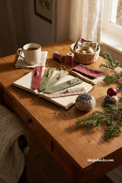Fabric bookmarks Christmas sewing ideas for easy handmade gifts 