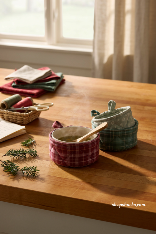 Microwave bowl cozy Christmas sewing ideas for handmade gifts 