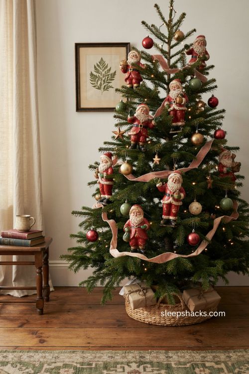 Old-fashioned Santa Christmas ornaments on a nostalgic vintage tree 