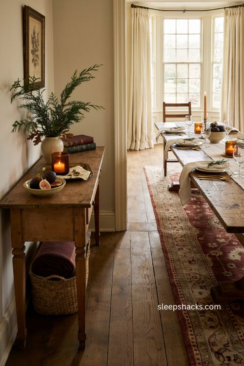 Ralph Lauren Thanksgiving fig cedar spiced amber candle cozy country house entryway 